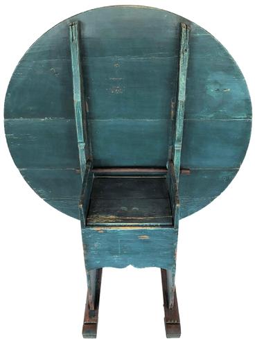F26   Superb Early 18th Century Pennsylvania painted chair table retaining an old blue over red surface.  One-board ends having shaped  sides and mortised stepped shoe feet. Rose-head  nails with wooden pegs construction . Pine and poplar woods. Circa 1720. Measurements:  28� high x 45� wide
