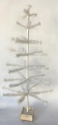 ANTIQUE GERMAN WHITE FEATHER TREE wonderful antique goose feather Christmas tree .It stands about 37 3/4" tall, the branches still retain little white berries