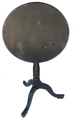 Y293 Late 18th century walnut candle stand, round tilt top resting on a banster turnded pedestal on a tri pod base, which is dovetailed into the base of the pedestal.
