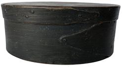 E510 Small Oval Pantry Box in the original dark green paint with double finger lap great condition 7" long x 3" tall