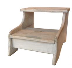 Late 19th century set of wooden Steps in original oyster white paint. Nailed construction. Very sturdy and all original. Measurements: 19 1/2” deep x 14 1/2” wide x 12” tall.