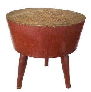 M95 Large 19th century original red painted round solid wood Butcher Block resting on three robust turned wooden splayed legs. The woods appear to be poplar and oak. Great wear and chop marks to the top indicative of age and use.