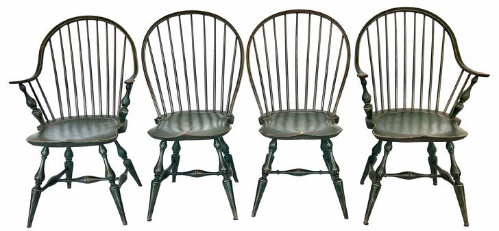 G918 Set of 4  painted Windsor Chairs